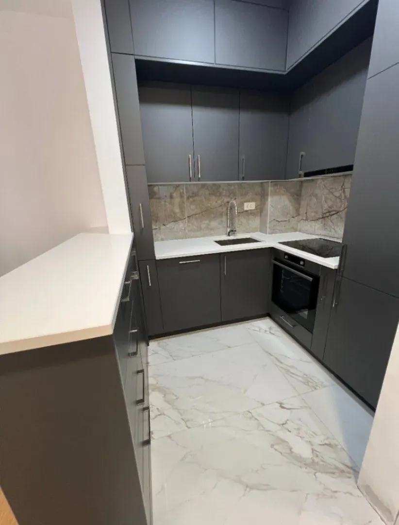 Izdavanje, jednosoban stan, 50m², Centar, Bar