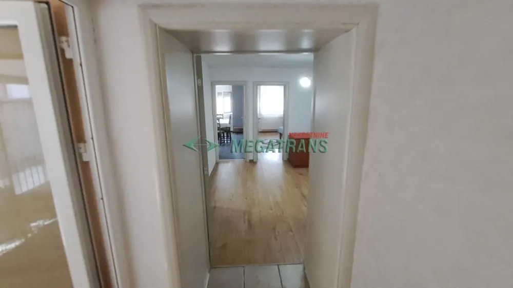 Izdavanje, kuća, 200m², Salajka, Novi Sad Sve Podlokacije