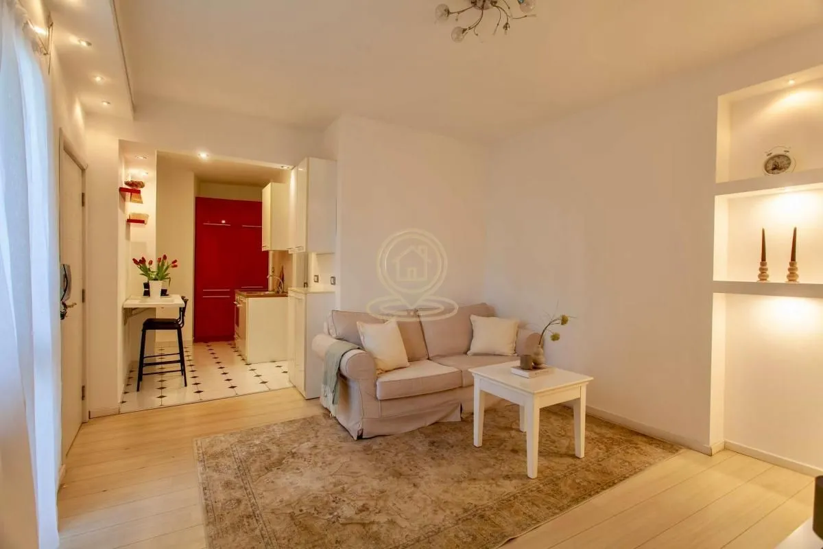 Rent, two bedroom apartment, 53m², Stari Grad, Beograd