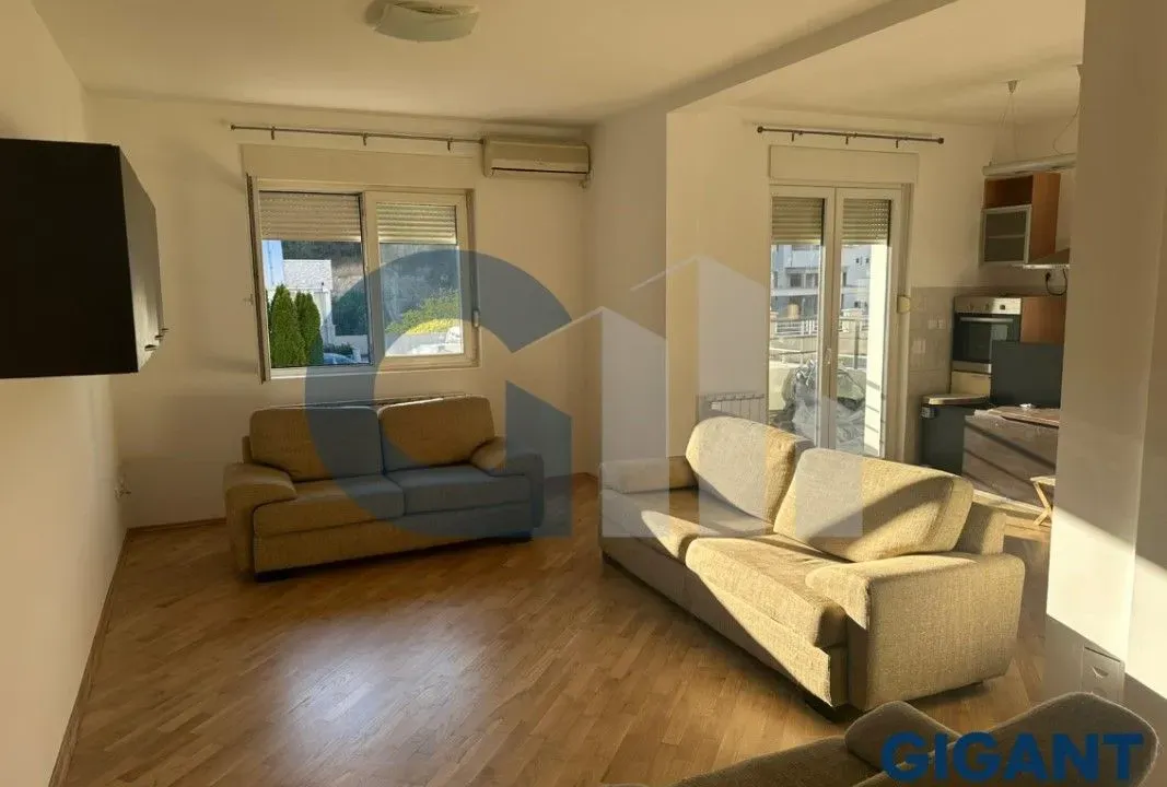 Prodaja, trosoban stan, 72m², Lisičji Potok, Beograd