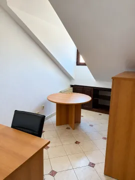 Rent, office space, 140m², Centar, Podgorica - image 12