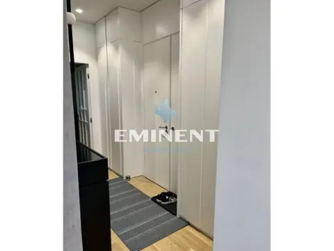 Izdavanje, trosoban stan, 75m², Stari Grad, Beograd - image 6