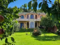 Rent, house, 240m², Zagorič, Podgorica - image 1