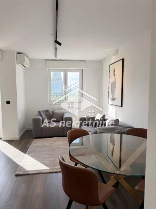 Rent, four bedroom apartment, 80m², Savski Venac, Beograd