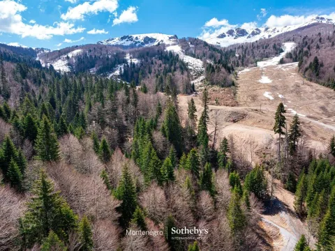 Zemljište in Kolašin
