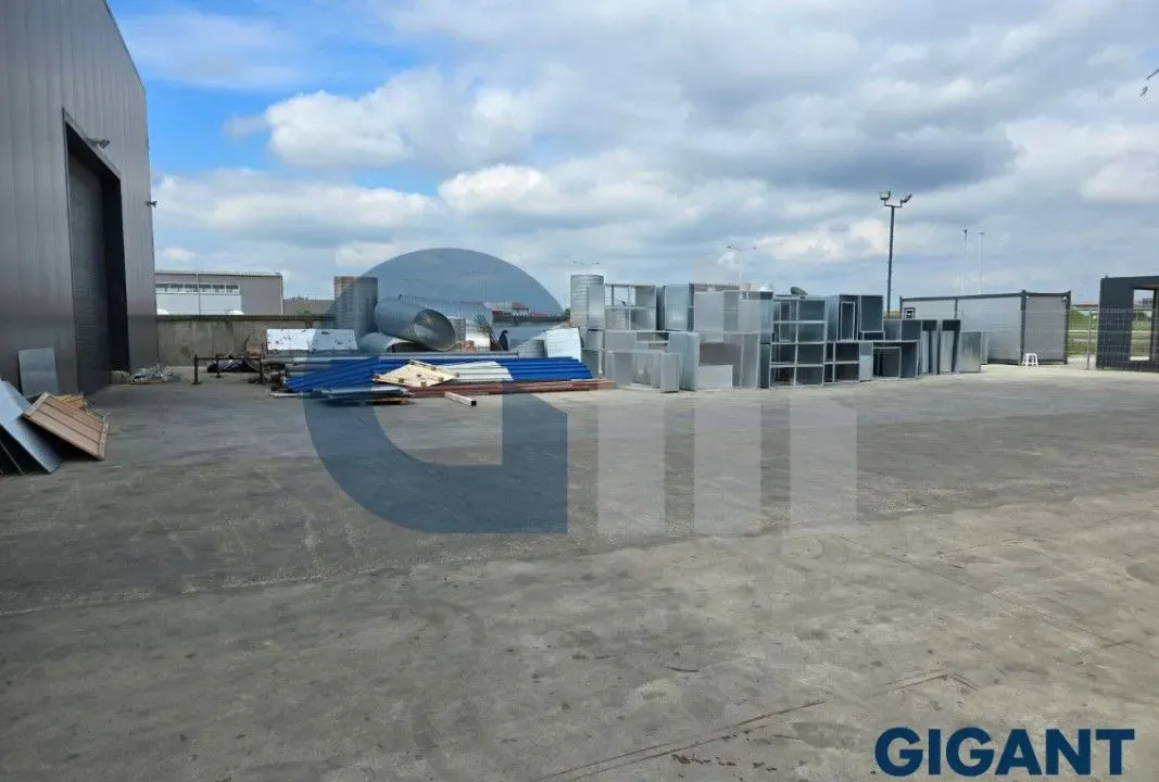 Izdavanje, poslovni prostor, 830m², Dobanovci, Surčin