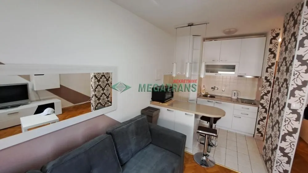 Rent, apartment, 23m², Bulevar Oslobodjenja, Novi Sad Sve Podlokacije