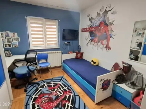 Prodaja, kuća, 180m², Zemun Sve Podlokacije, Beograd - image 10