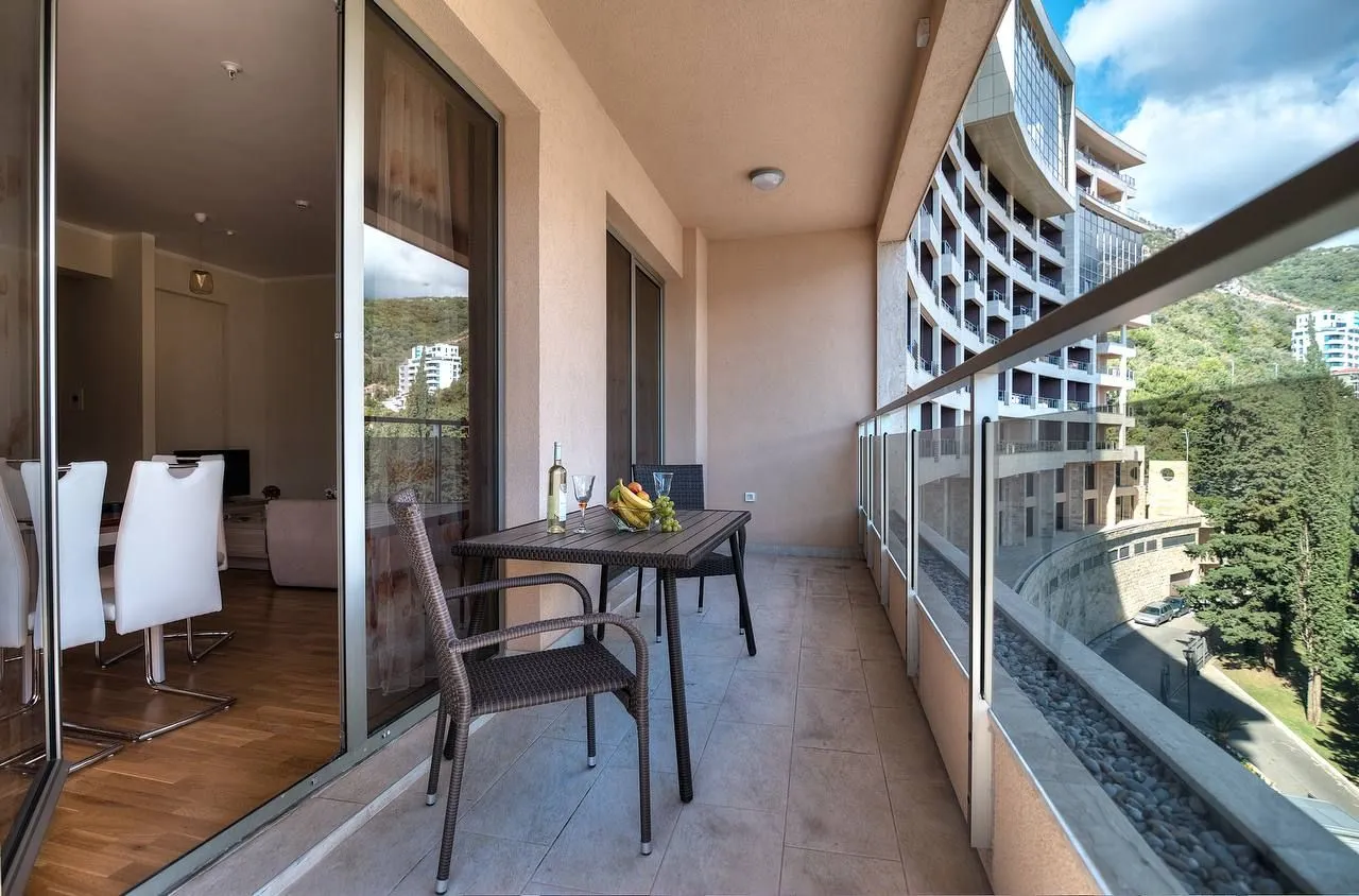 Sale, two bedroom apartment, 93m², Harmonija, Budva