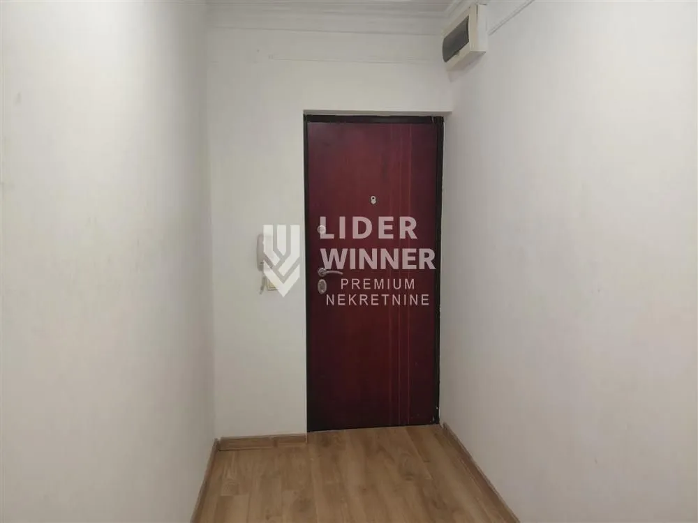 Sale, three bedroom apartment, 79m², Železnik, Beograd