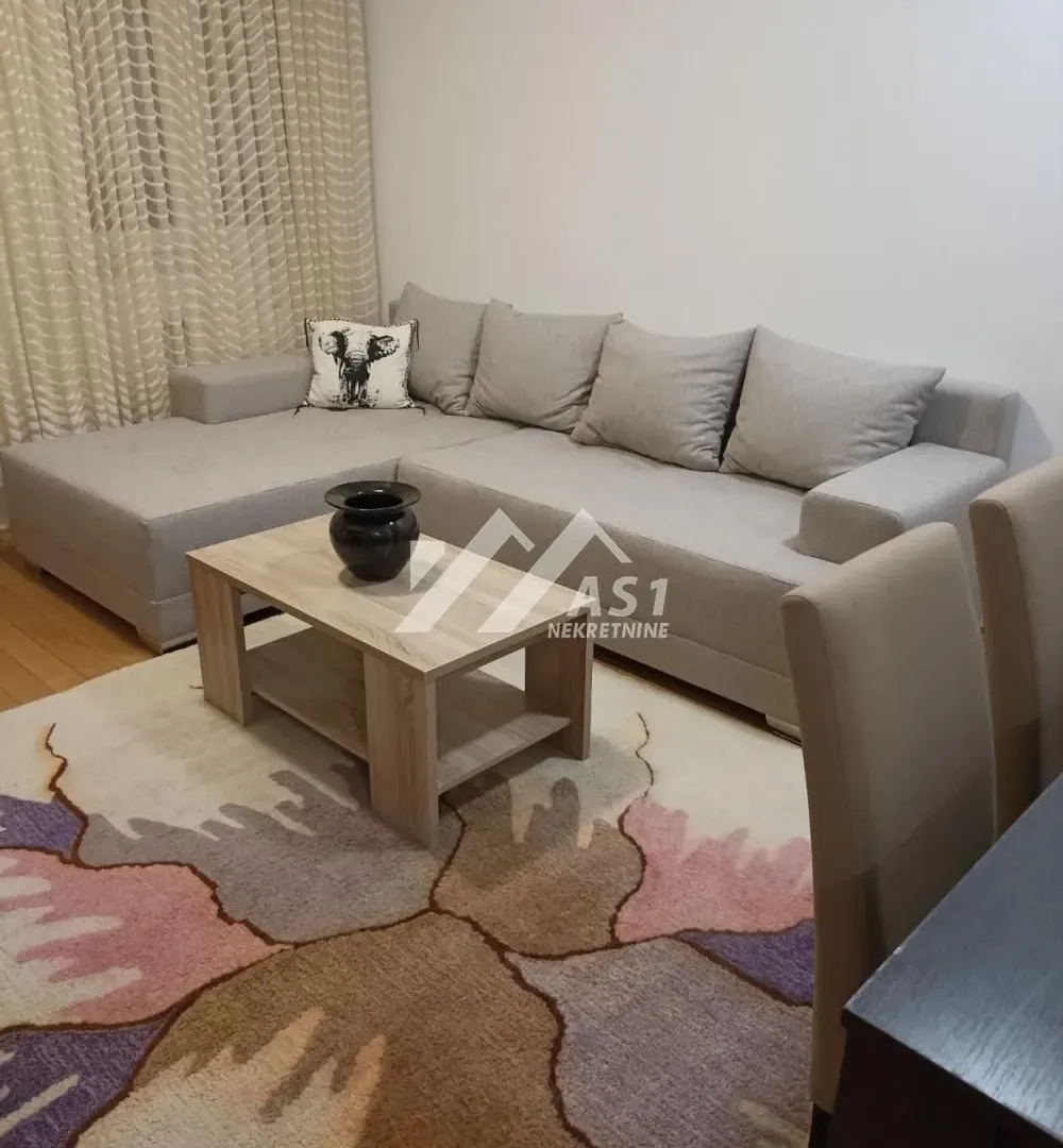 Izdavanje, dvosoban stan, 42m², Rotkvarija, Novi Sad Sve Podlokacije