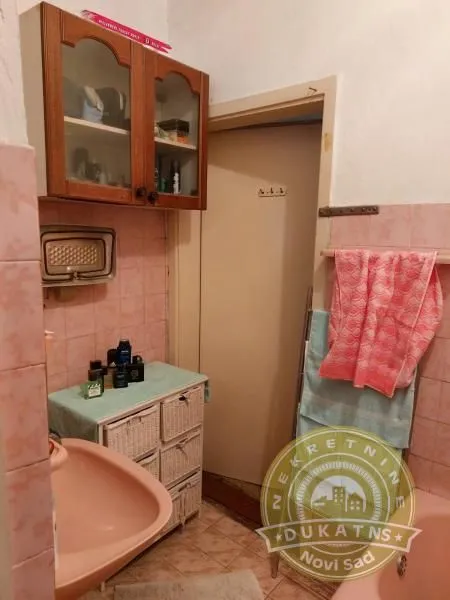Prodaja, kuća, 100m², Veternik, Novi Sad Sve Podlokacije