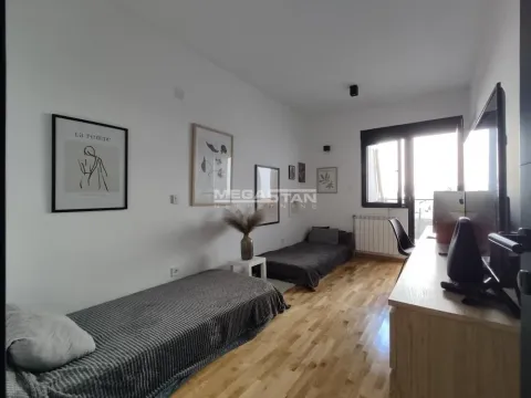 Sale, two bedroom apartment, 57m², Južni Bulevar, Vračar Sve Podlokacije - image 3