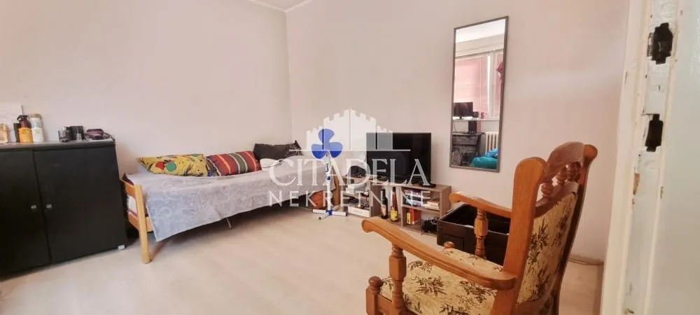 Prodaja, jednosoban stan, 43m², Banovo Brdo, Beograd