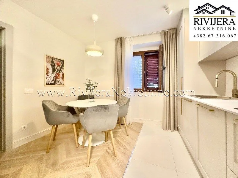 Prodaja, dvosoban stan, 43m², Centar, Kotor