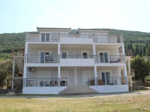 Prodaja, stan, 360m², Herceg Novi, Crna Gora - image 1