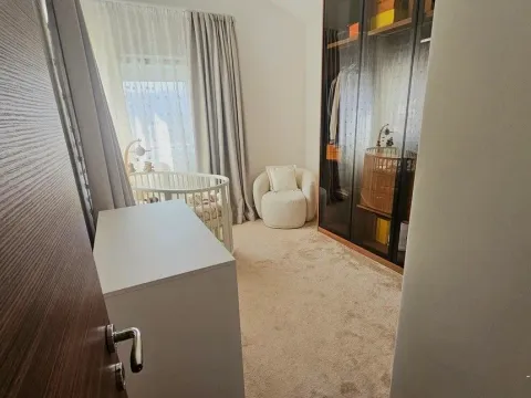 Prodaja, dvosoban stan, 77m², Budva, Crna Gora - image 17