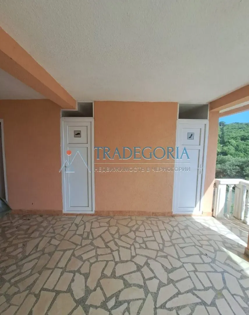 Sale, office space, 360m², Kruče, Ulcinj