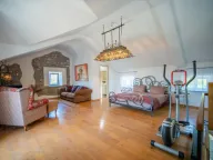 Sale, house, 170m², Milovići, Tivat - image 14