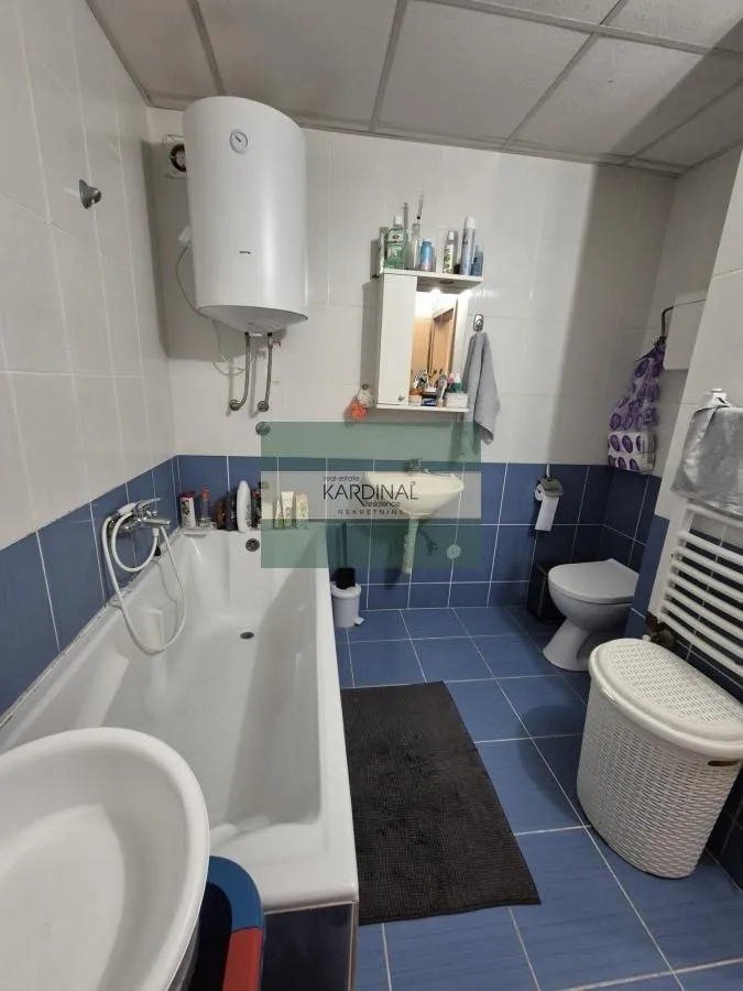 Prodaja, trosoban stan, 79m², Centar, Jagodina