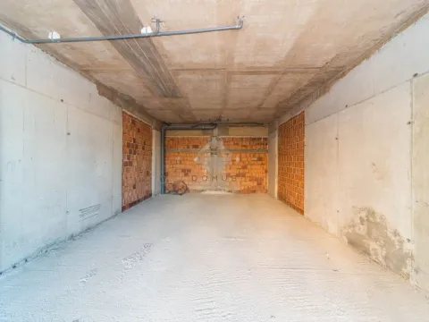 Izdavanje, poslovni prostor, 50m², Stari Aerodrom, Podgorica - image 5