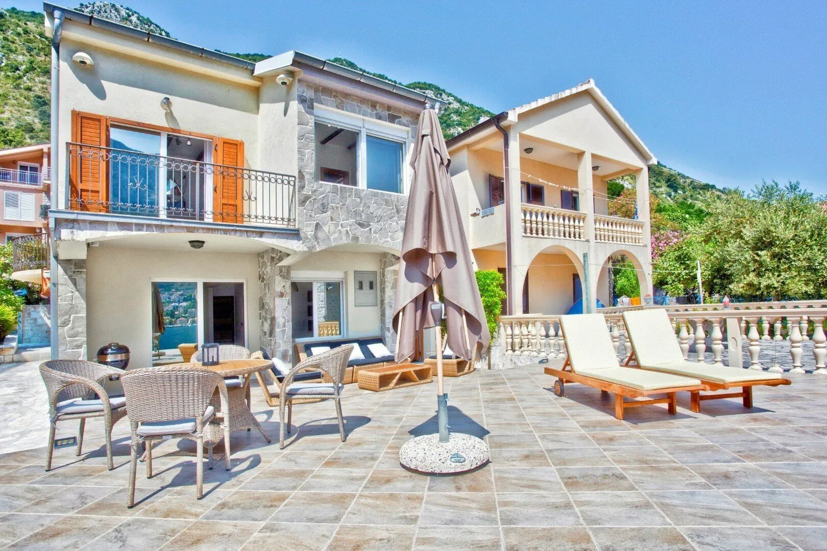 Prodaja, kuća, 200m², Muo, Kotor