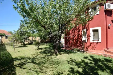 Izdavanje, kuća, 250m², Donja Gorica, Podgorica - image 6