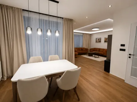 Prodaja, kuća, 225m², Gornja Gorica, Podgorica - image 9