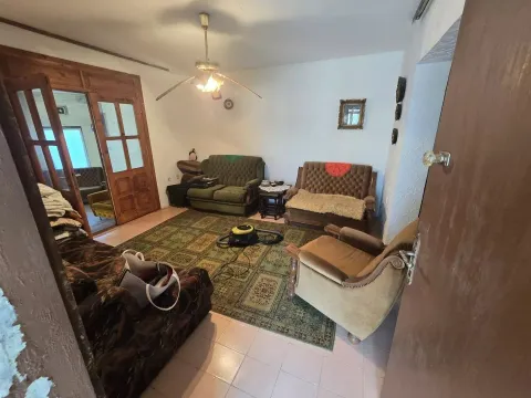 Prodaja, kuća, 294m², Majur, Jagodina - image 17