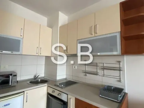 Izdavanje, jednosoban stan, 42m², City Kvart, Podgorica - image 2