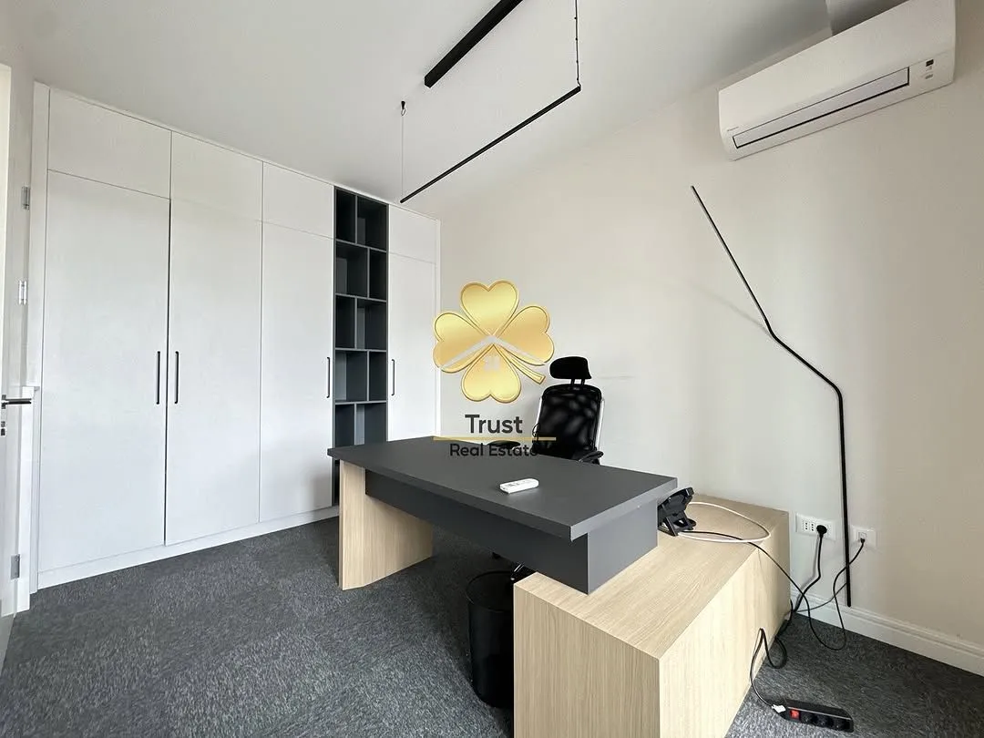 Rent, office space, 58m², Kod Capital Plaze, Podgorica