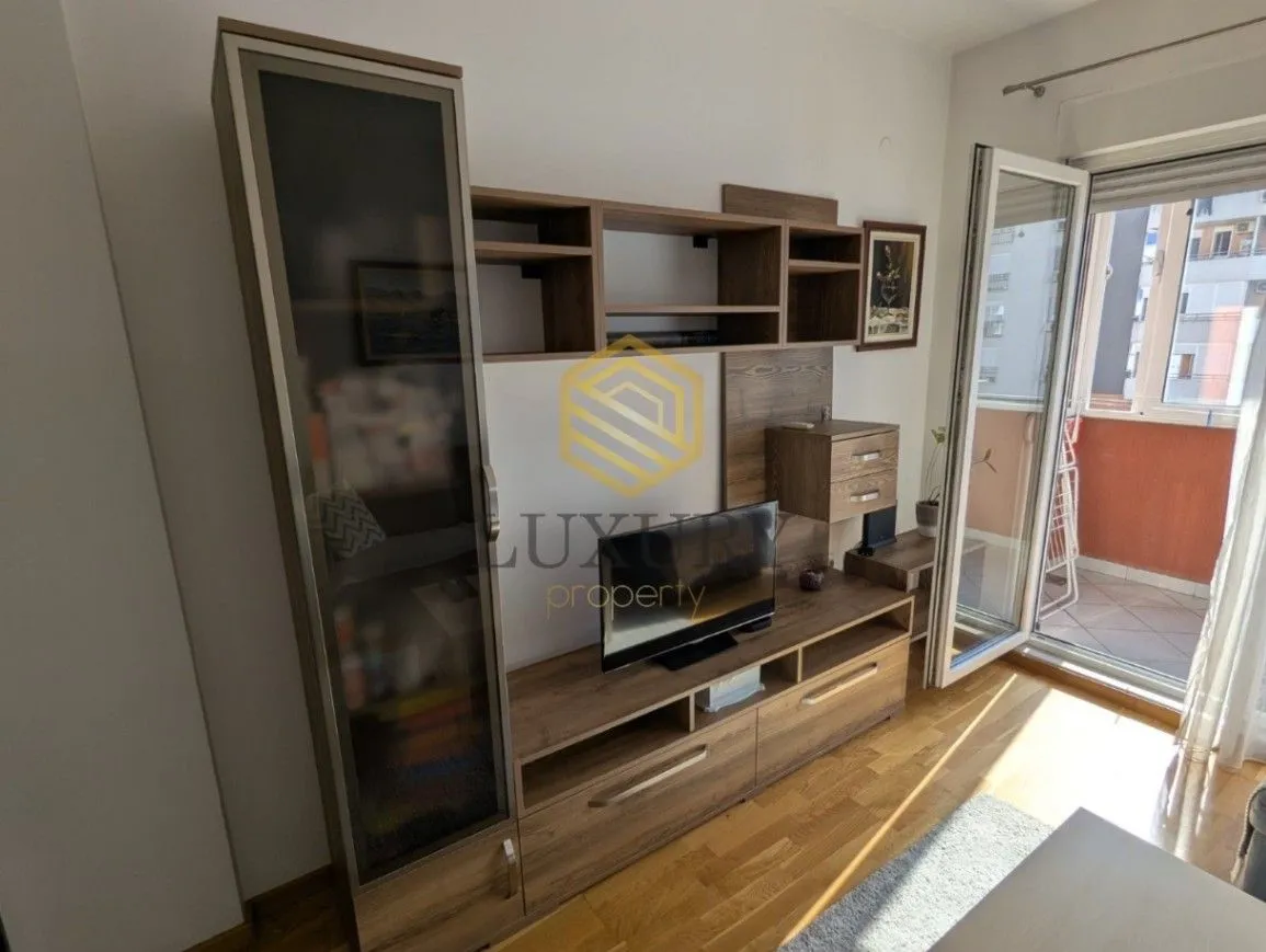 Rent, studio apartment, 30m², Tuški Put, Podgorica