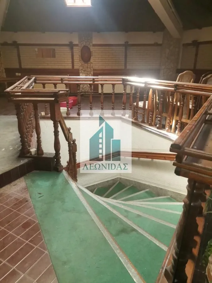 Rent, office space, 292m², Vlasotince, Srbija
