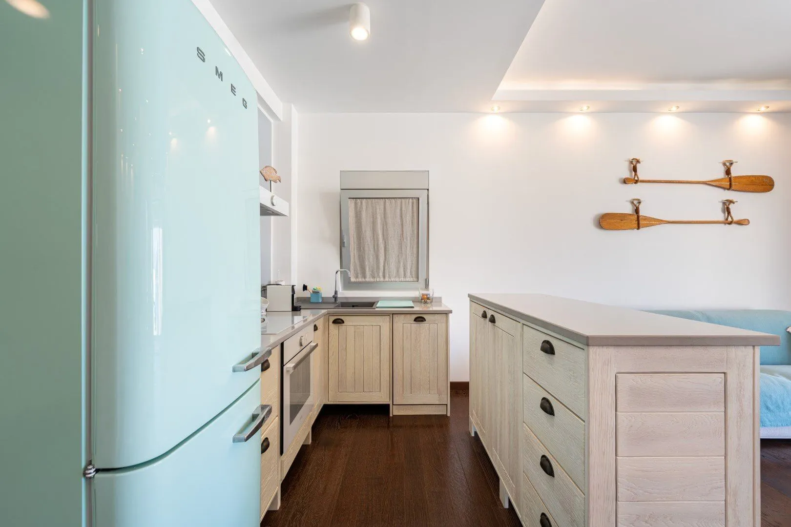 Prodaja, dvosoban stan, 82m², Dobrota, Kotor