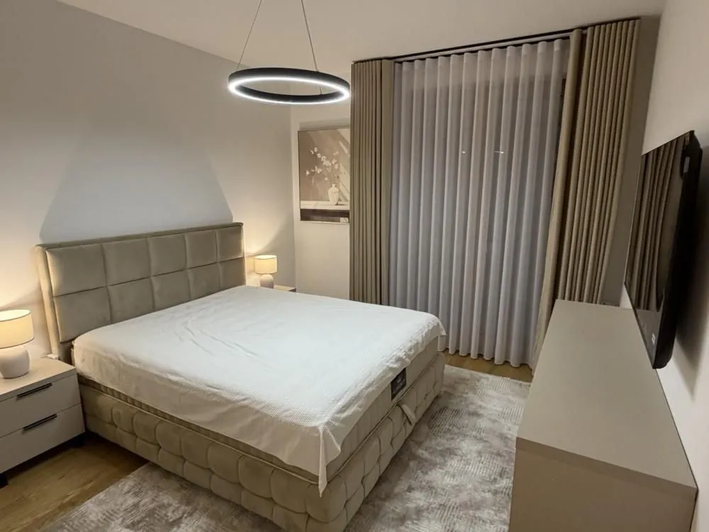 Izdavanje, dvosoban stan, 56m², Čukarica, Beograd