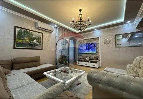 Izdavanje, trosoban stan, 95m², Blok 9, Podgorica - image 7