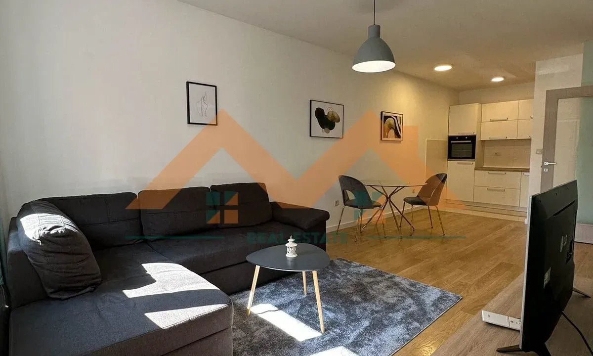 Izdavanje, jednosoban stan, 47m², City Kvart, Podgorica