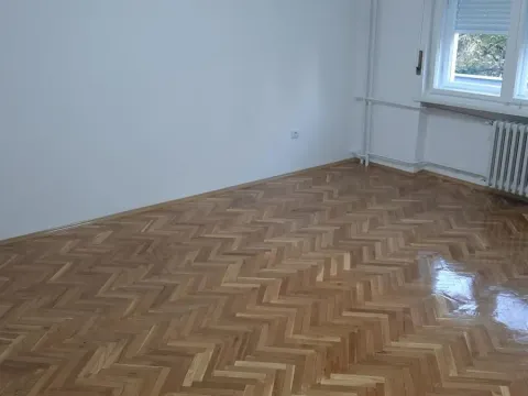 Izdavanje, trosoban stan, 105m², Centar, Novi Sad - image 6