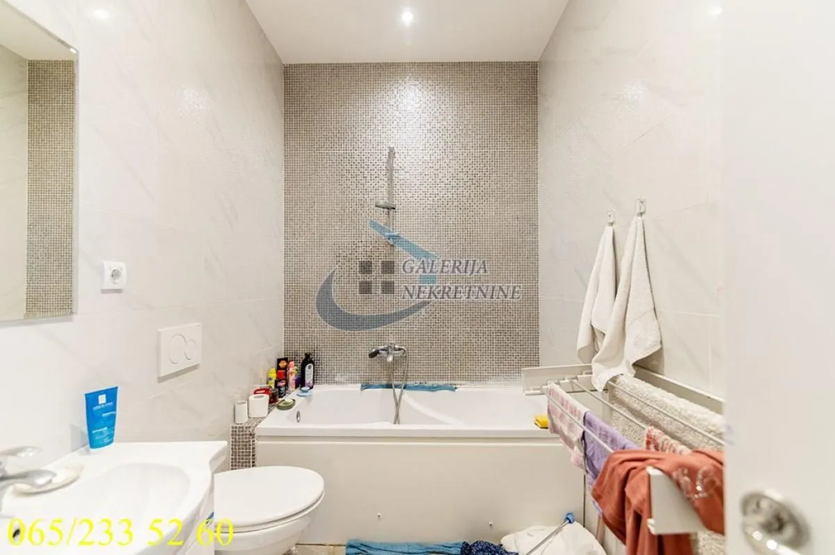 Sale, two bedroom apartment, 61m², Vračar Hram, Vračar Sve Podlokacije