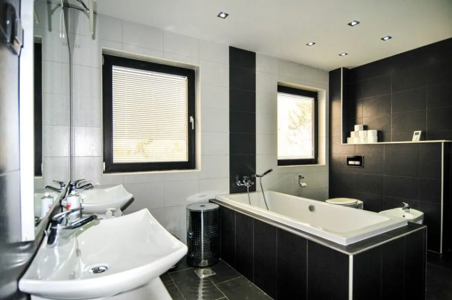 Prodaja, kuća, 396m², Tivat, Crna Gora