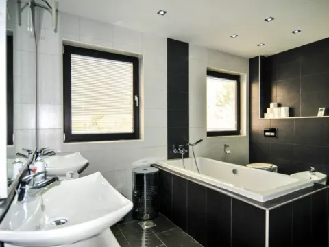 Prodaja, kuća, 396m², Tivat, Crna Gora - image 6