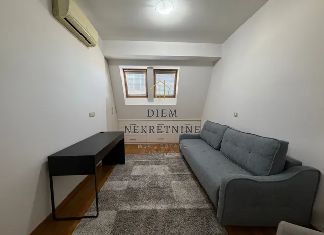 Rent, two bedroom apartment, 72m², Podgorica, Crna Gora