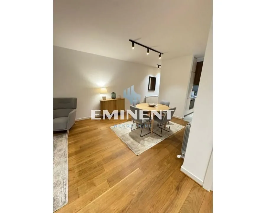 Rent, three bedroom apartment, 65m², Čubura, Beograd