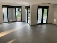 Izdavanje, poslovni prostor, 70m², Gradiošnica, Tivat - image 1