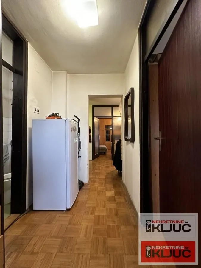 Prodaja, trosoban stan, 71m², Bulevar Oslobodjenja, Novi Sad Sve Podlokacije