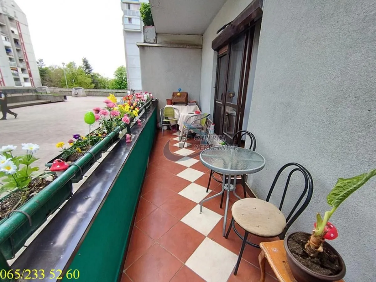 Prodaja, dvosoban stan, 64m², Labudovo Brdo, Beograd