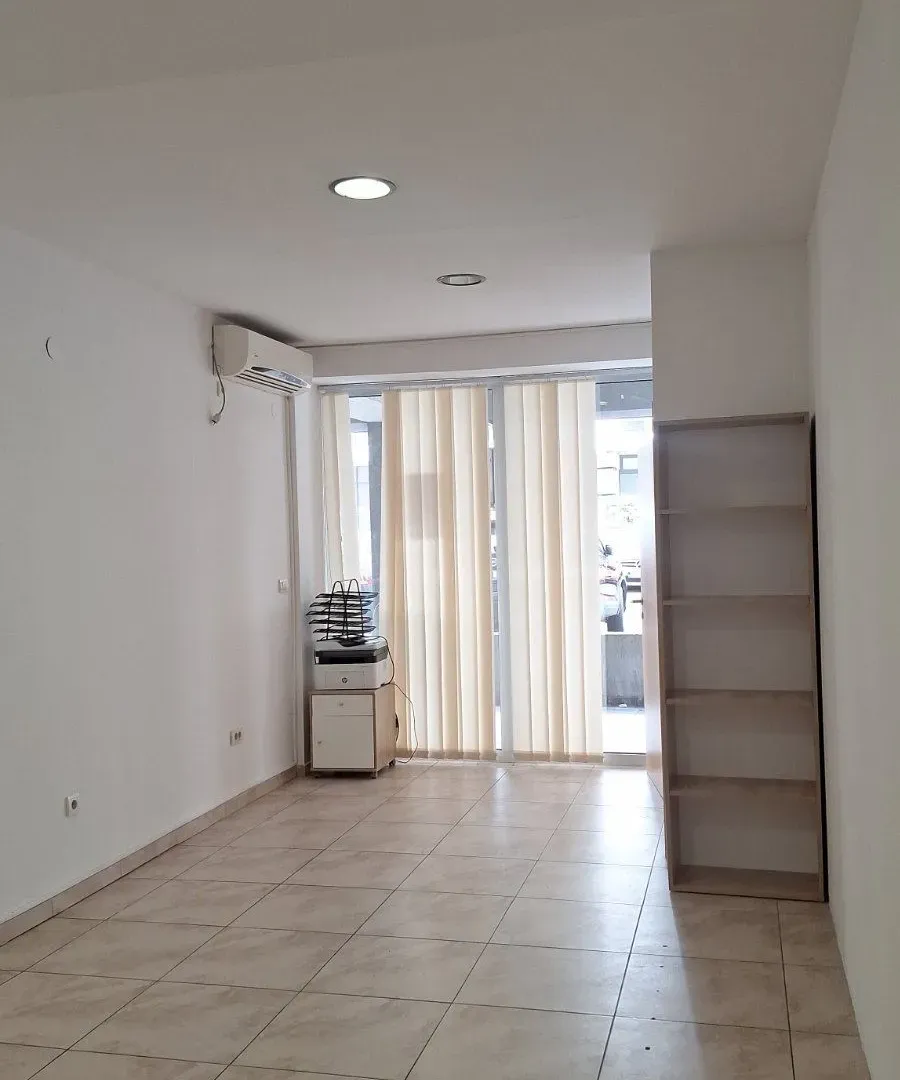 Rent, office space, 46m², City Kvart, Podgorica