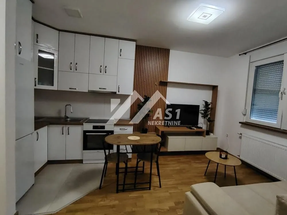 Izdavanje, jednosoban stan, 31m², Podbara, Novi Sad Sve Podlokacije