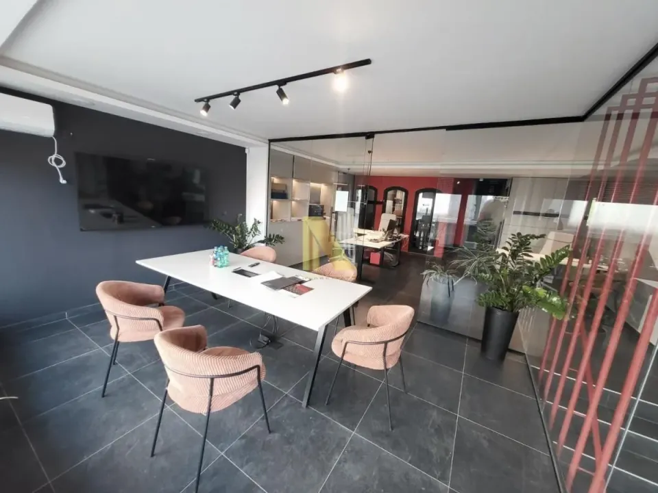 Prodaja, dvosoban stan, 74m², Sajmište, Novi Sad