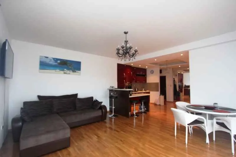 Prodaja, dvosoban stan, 82m², Rafailovići, Budva